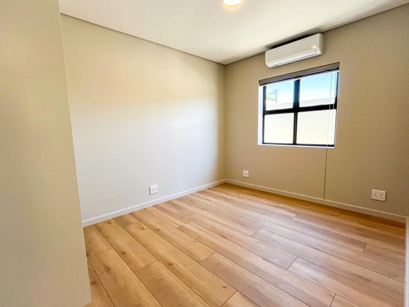 3 Bedroom Property for Sale in Lemoenkloof Western Cape